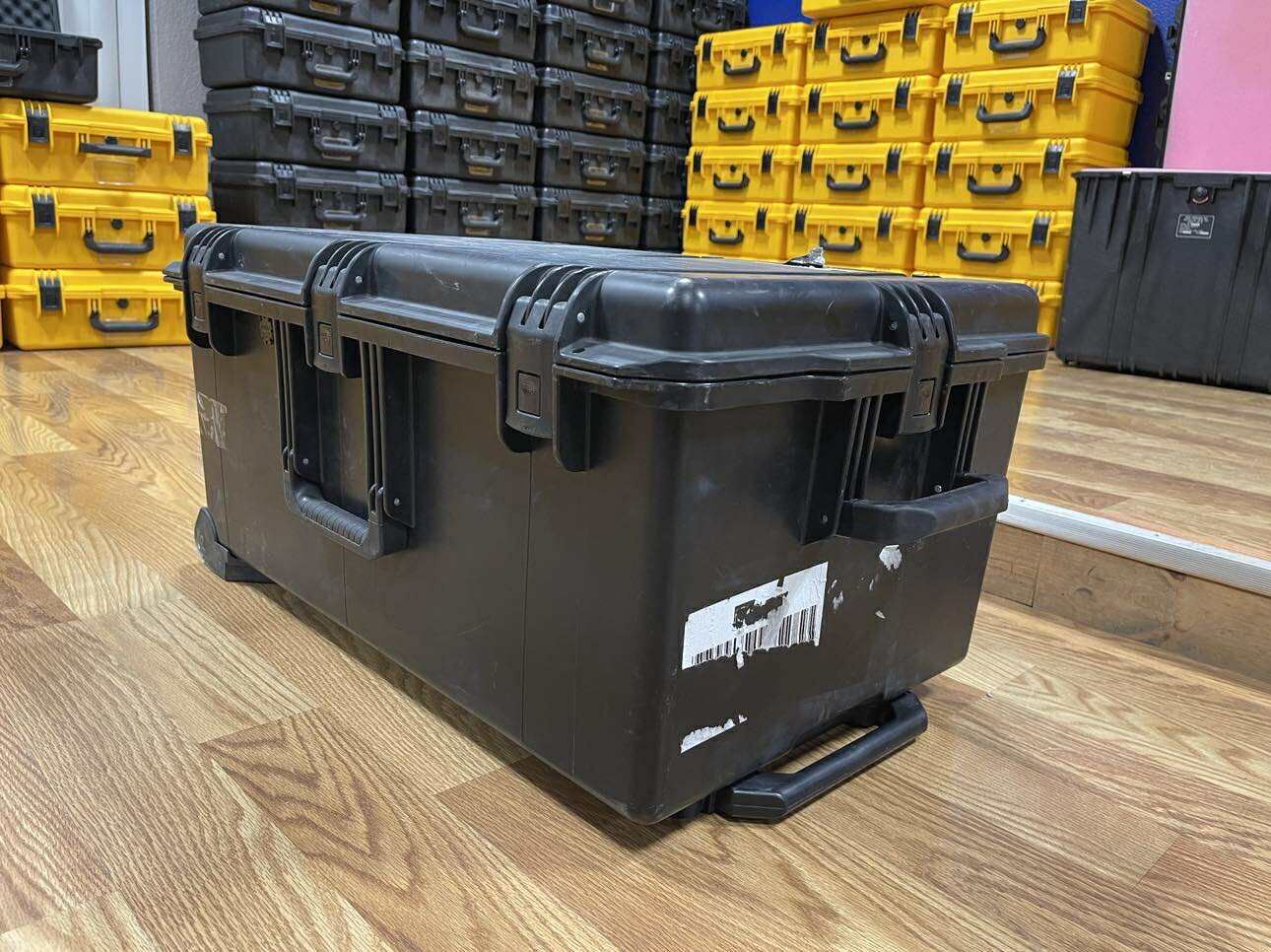 Pelican IM2975 Storm Case – Rugged Waterproof Rolling Hard Case with Foam Insert (Used for Camera, Tools, Equipment)