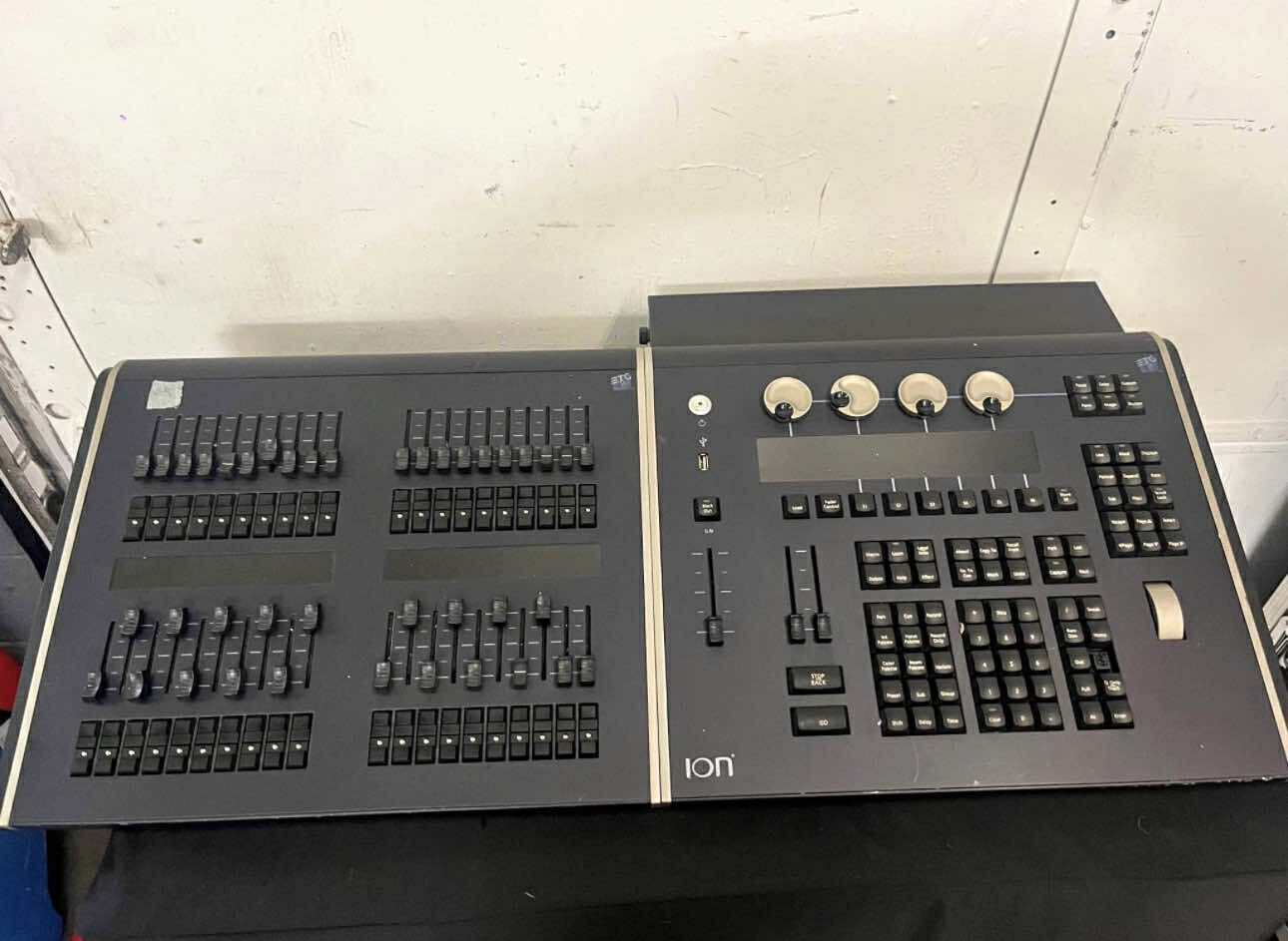 ETC Ion 1000 Lighting Console w/ Dual 2x20 Fader Wing – Professional DMX Lighting Control System