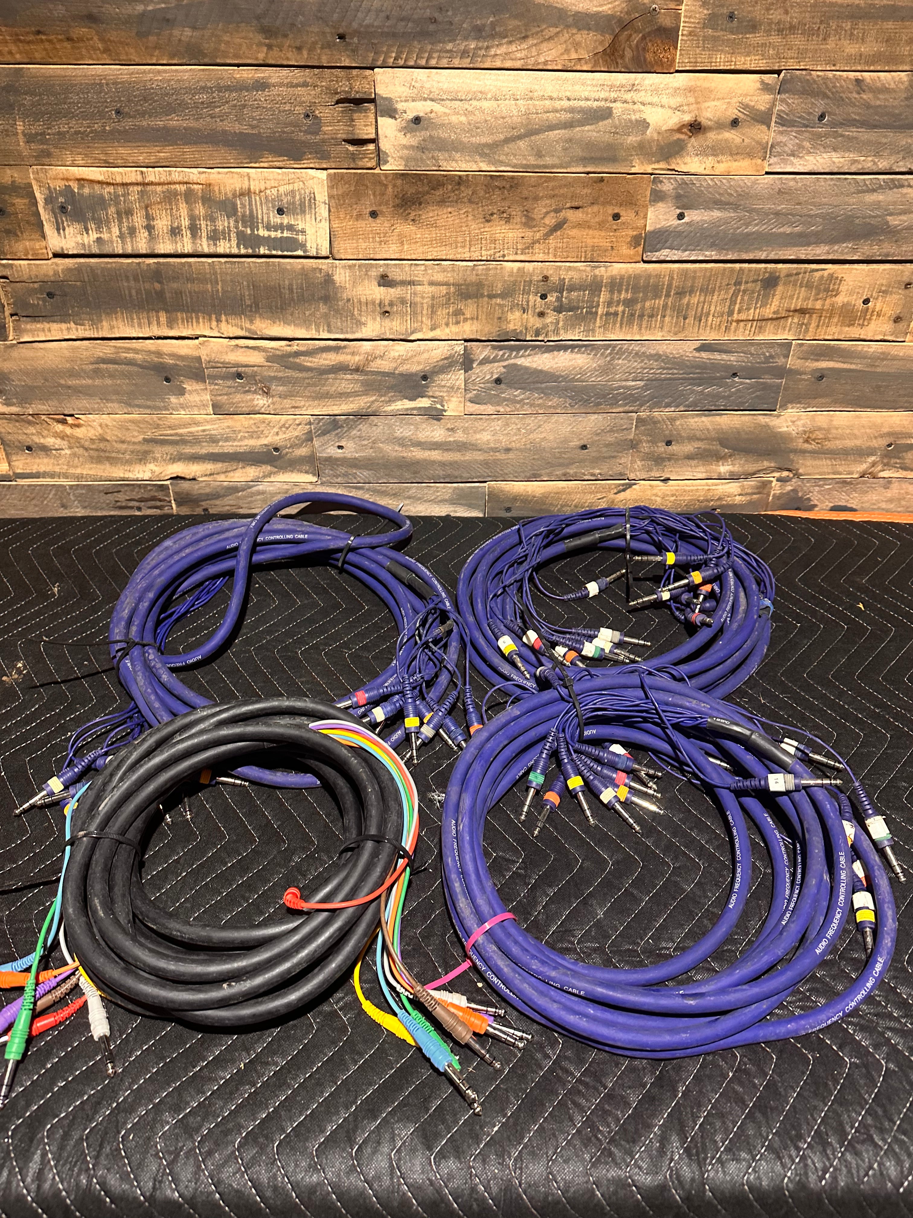 25ft Multi-Channel TRS Audio Loom Bundle (4 Cables) – Pro Audio – Tested